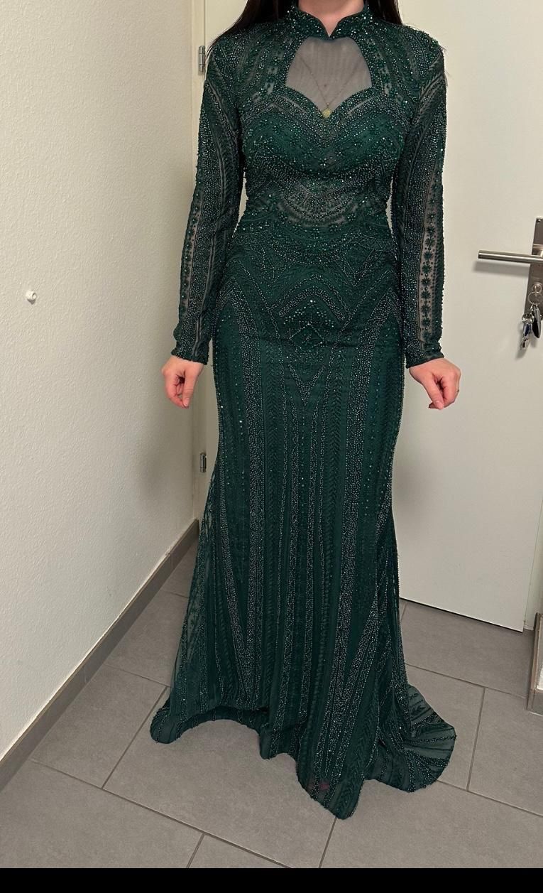 Vestiti: Grünes Abendkleid Grösse S – Usato da Birsfelden venduto da bibsii