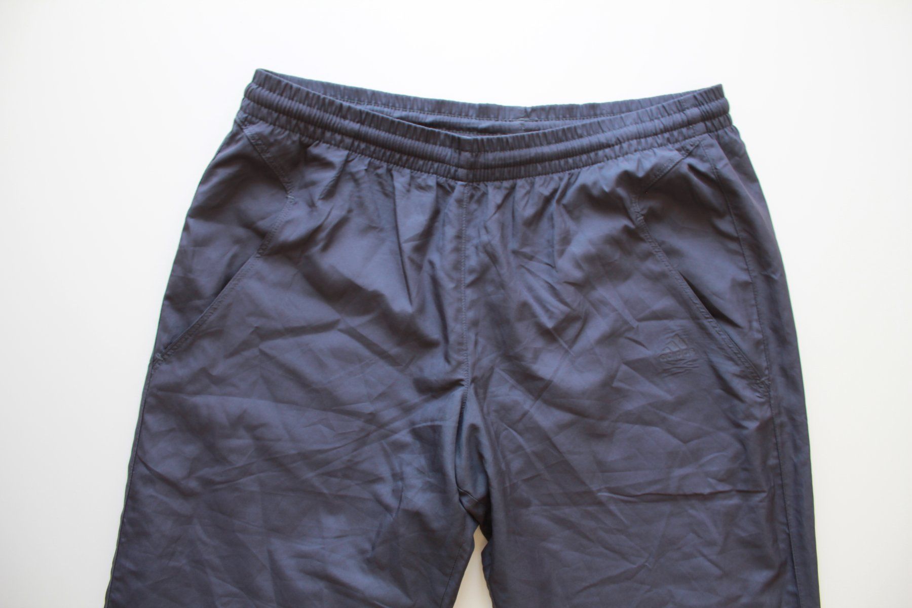 Adidas Pantaloni: Pantalon Adidas t. 164 – Usato da Peseux venduto da Gilloss 1
