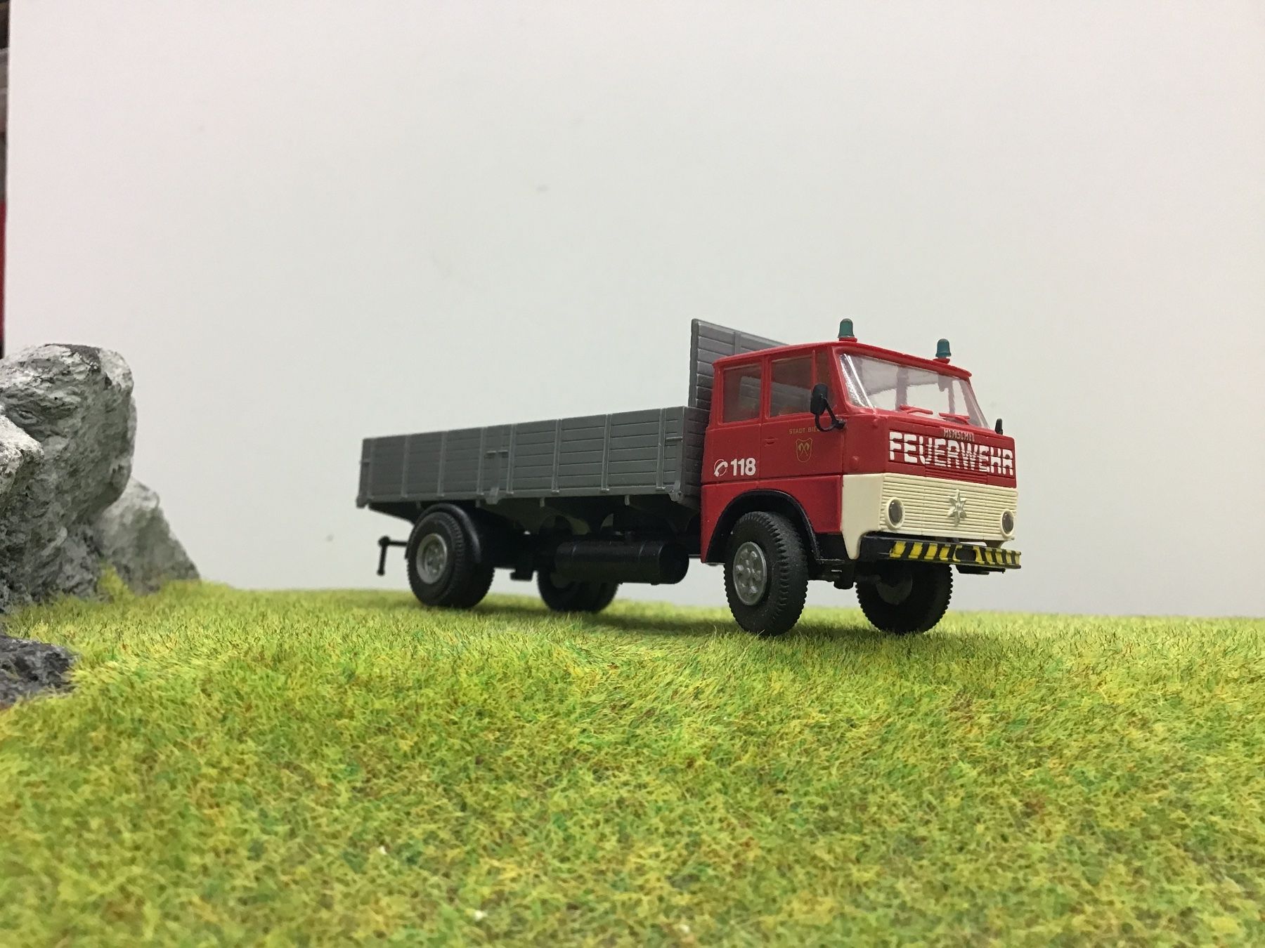 Brekina Modellautos: Brekina Henschel 1:87 – Gebraucht aus Männedorf von Modellbau-wyss