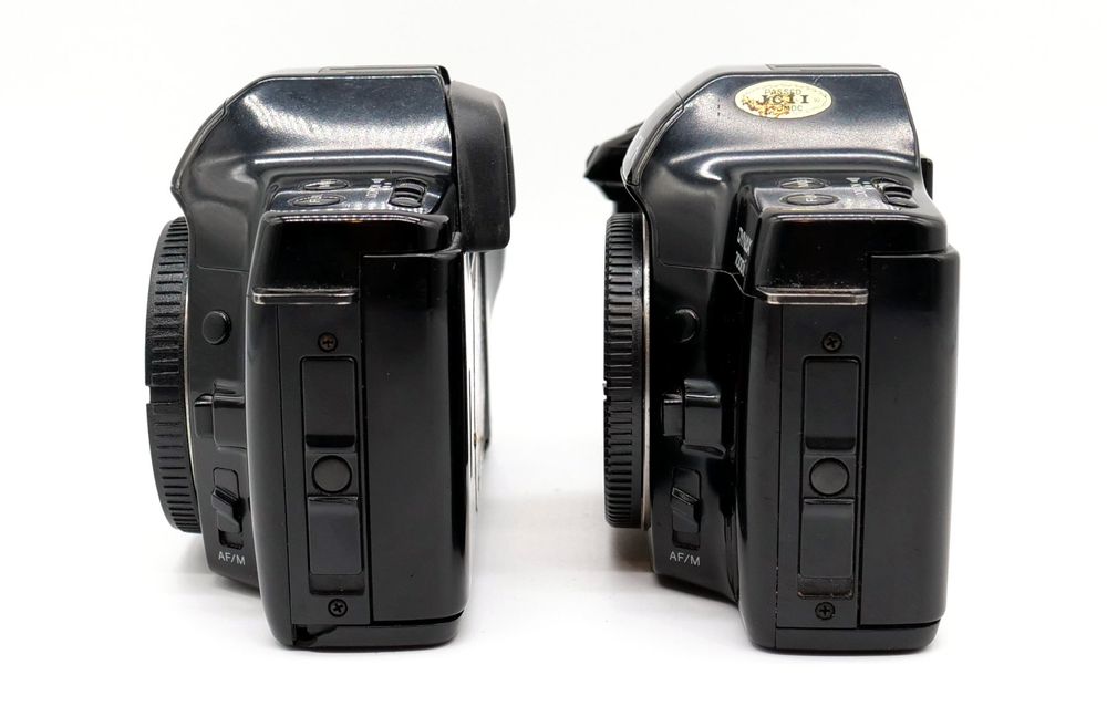 Minolta Fotocamera: Minolta Dynax 7000i doppelt Body SLR Kamera, ungetestet – Difettoso da Wäldi venduto da Diamola 1
