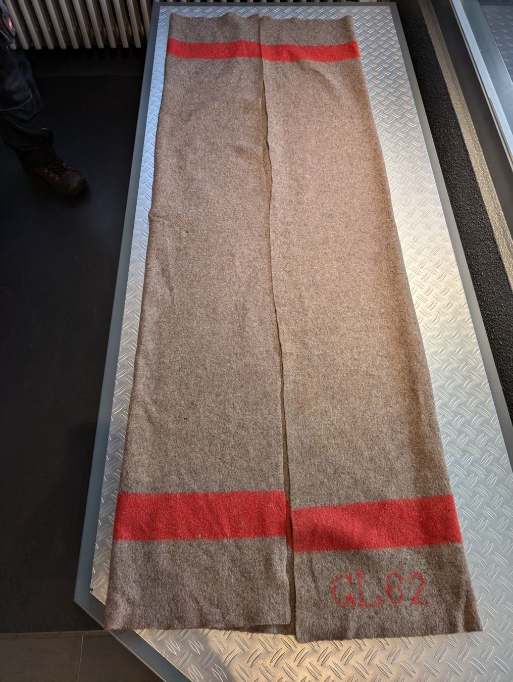 Schweizer Armee Decken: Schweizer Militärdecke Wolle GL62 gebraucht – Gebraucht aus Ebikon von Fjr02 2