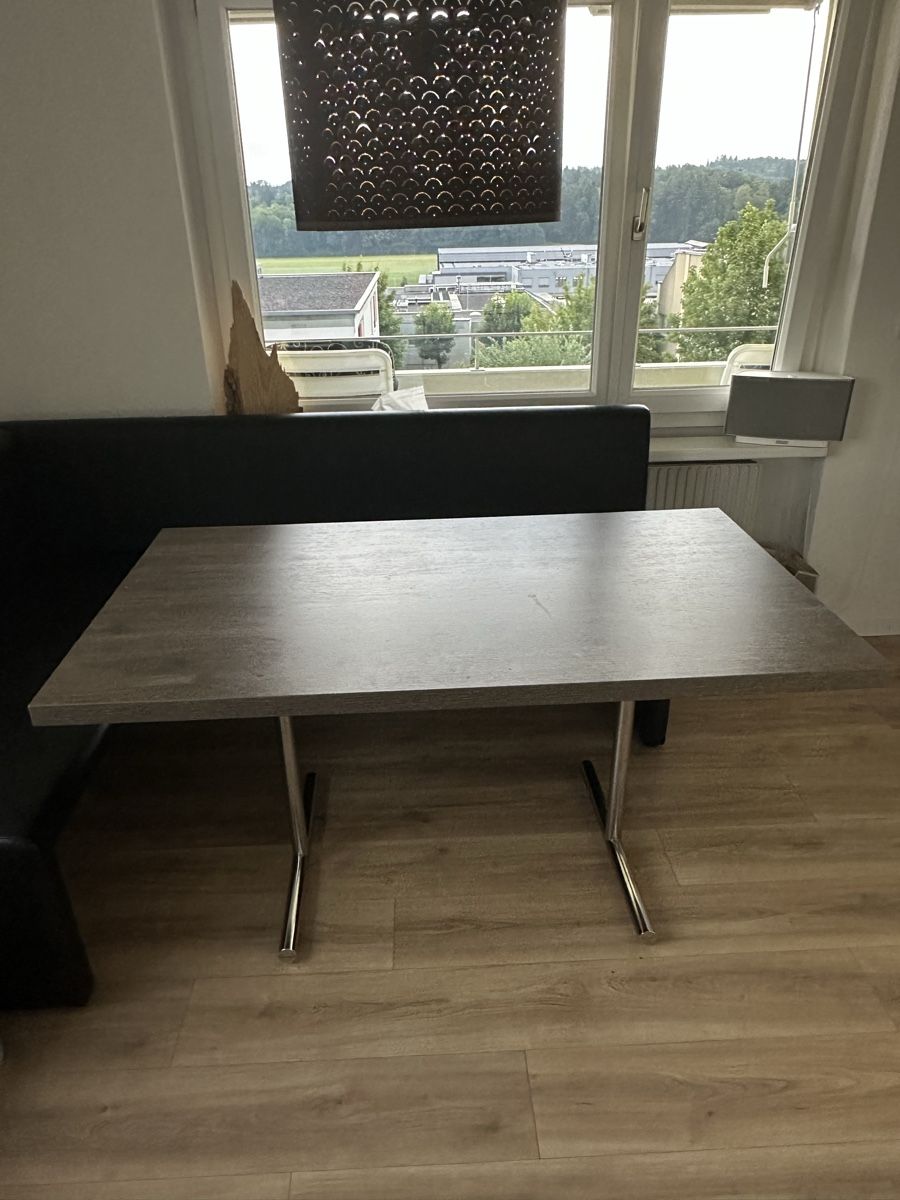 Tables: Tisch – D'occasion à Zufikon par nitoiv3