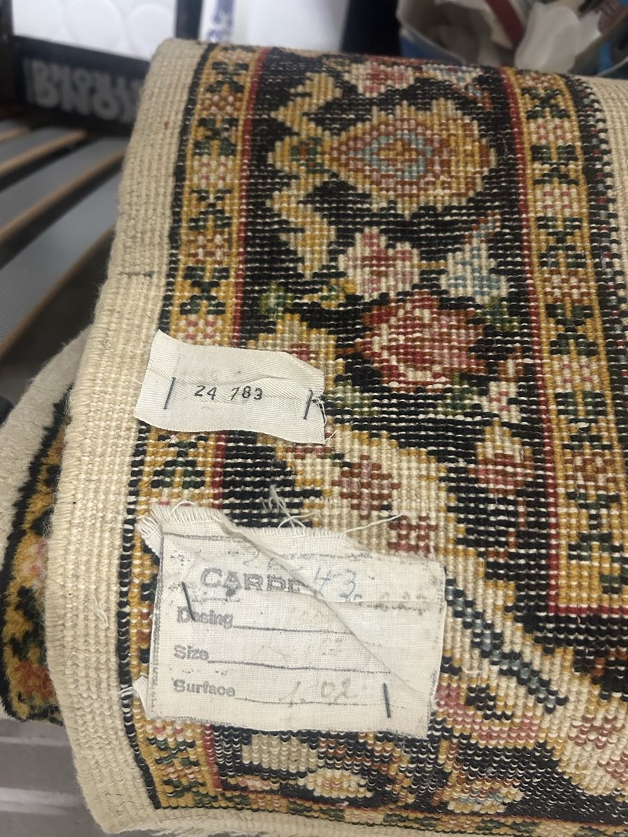 Tappeti: Teppich – Usato da Basel venduto da Krisztina.na 2