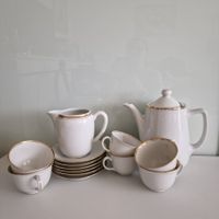 Antikes Kaffeeservice mit Goldrand, Lagenthal aus den 50er J