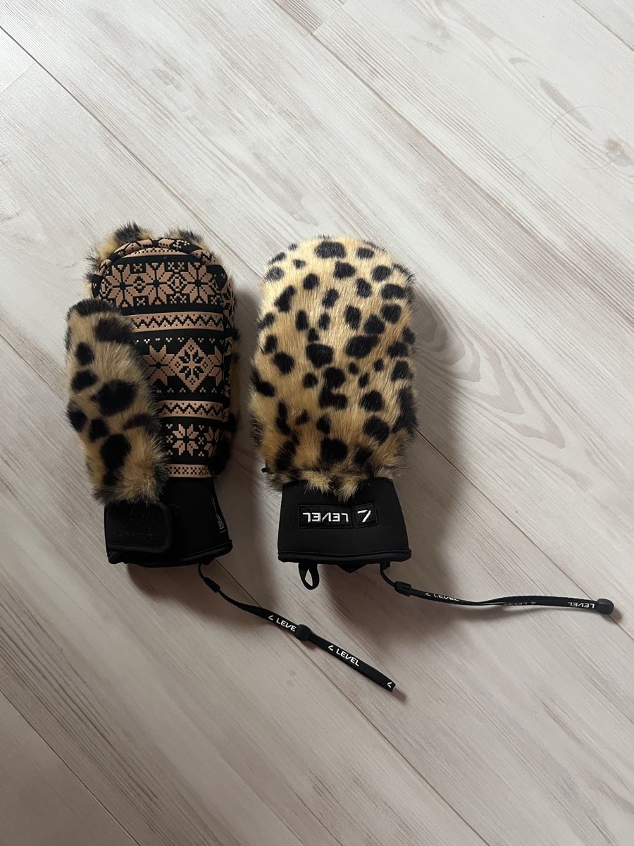 Handschuhe & Handstulpen: Fausthandschuh Level – Neu (gemäss Beschreibung) aus Interlaken von kaexi