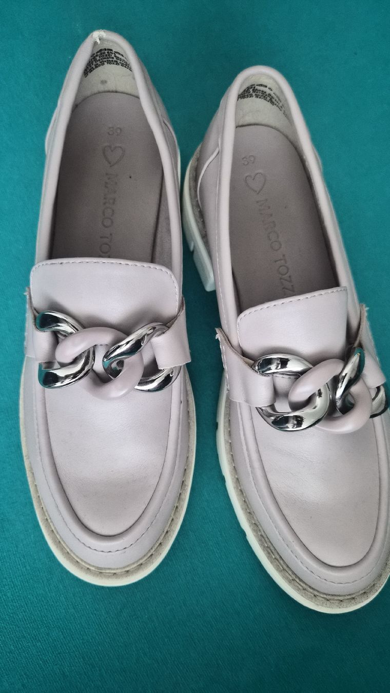 Damenschuhe: slipper gr 39 neuwertig  – Gebraucht aus Romanshorn von Hadrenalin 3