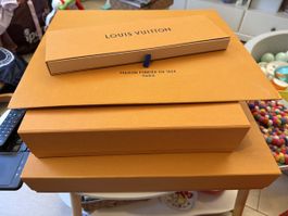 Louis Vuitton 3x boxes plus bag