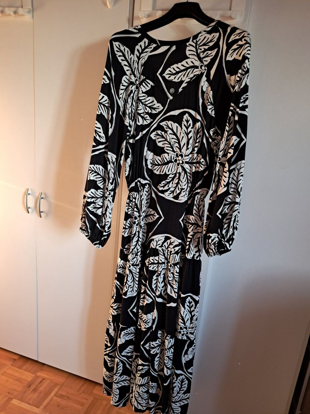 Kleider: Elias Rumelis Sommerkleid Small – Gebraucht aus Kefikon TG von theratpack20 8