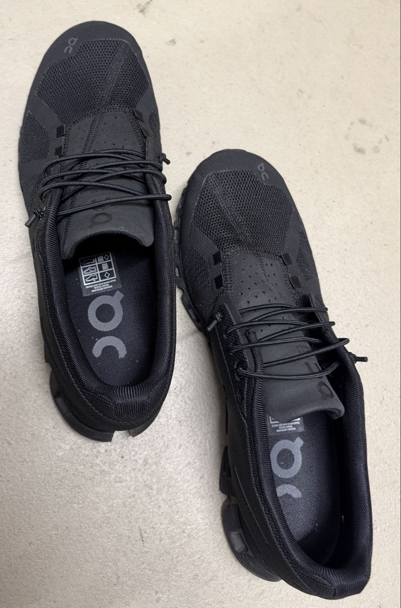 On Herrenschuhe: ON Cloud 5 – Neu (gemäss Beschreibung) aus Arnegg von Angel_jose 2