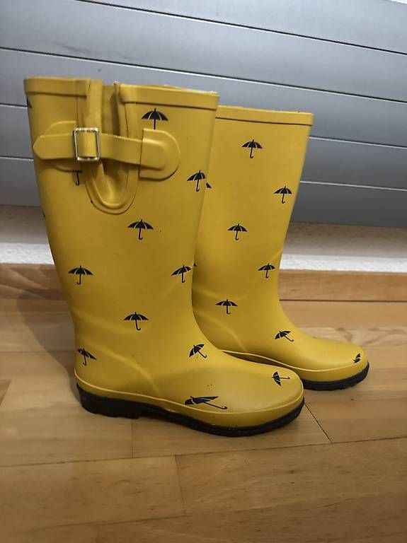 Chaussures femmes: Gummistiefel 37 – D'occasion à Küssnacht am Rigi par mis_skz5 1