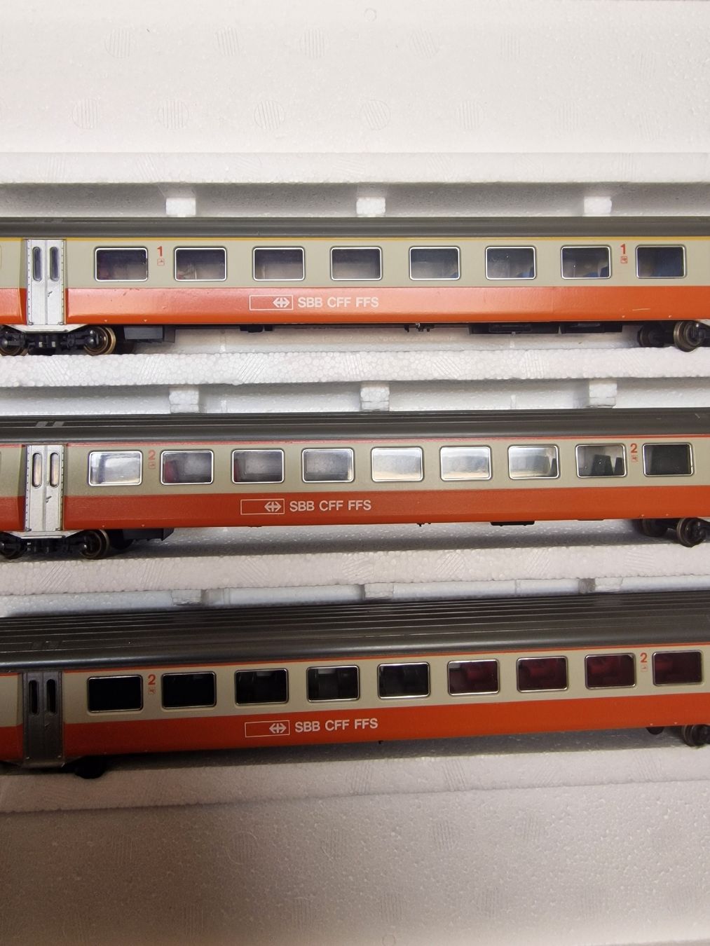 Liliput Trains électriques: LILIPUT Modellbahn Personenwagen-Set  – D'occasion à Herzogenbuchsee par ioa_zcm6 3