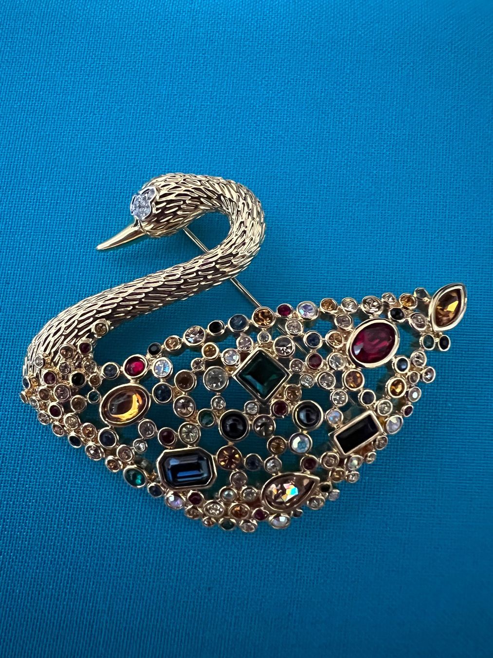 Swarovski Spille & Fermagli: Swarovski Brosche Schwan – Nuovo (secondo la descrizione) da Goldach venduto da erika94