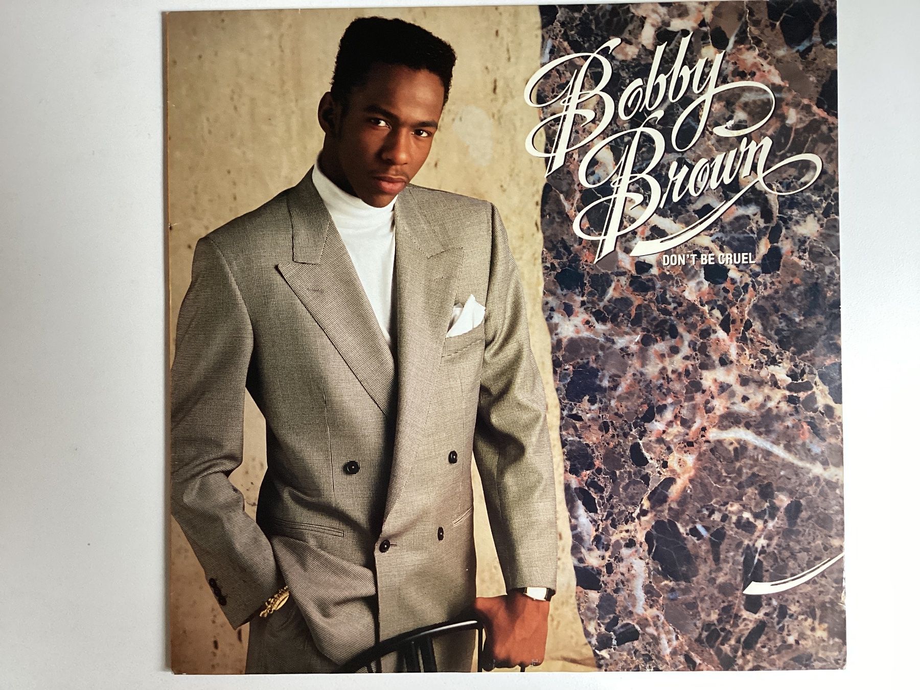 Dischi in vinile: Bobby Brown LP - Don’t Be Cruel – Usato da Gutenswil venduto da Hamzian