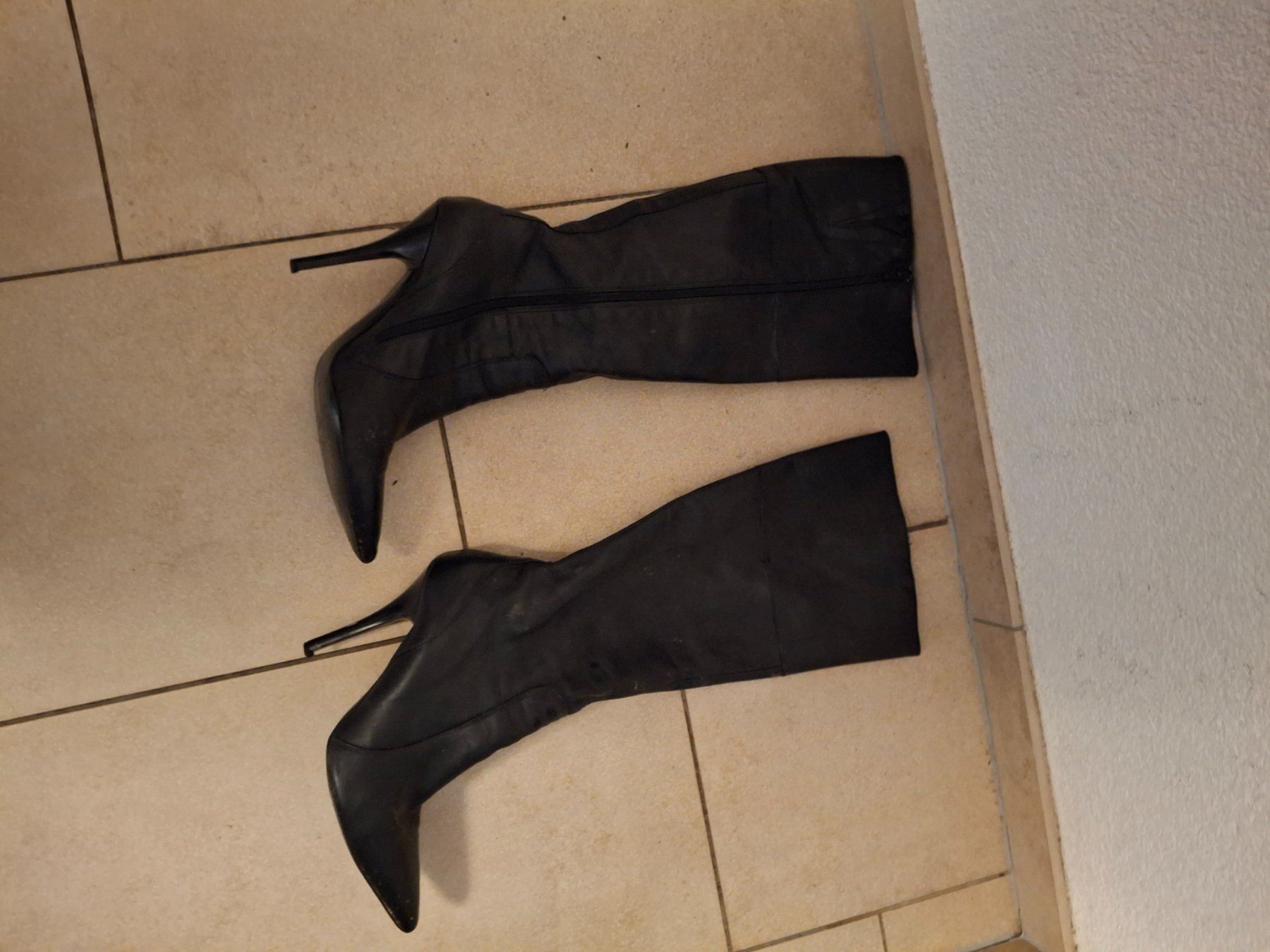 Damenschuhe: Gebrauchte echt Lederstiefel – Gebraucht aus Wallisellen von lad_xkd6