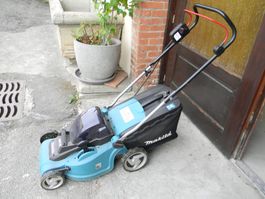 tondeuse à 2 accu Makita DLM 380 (sans chargeur ni accu)