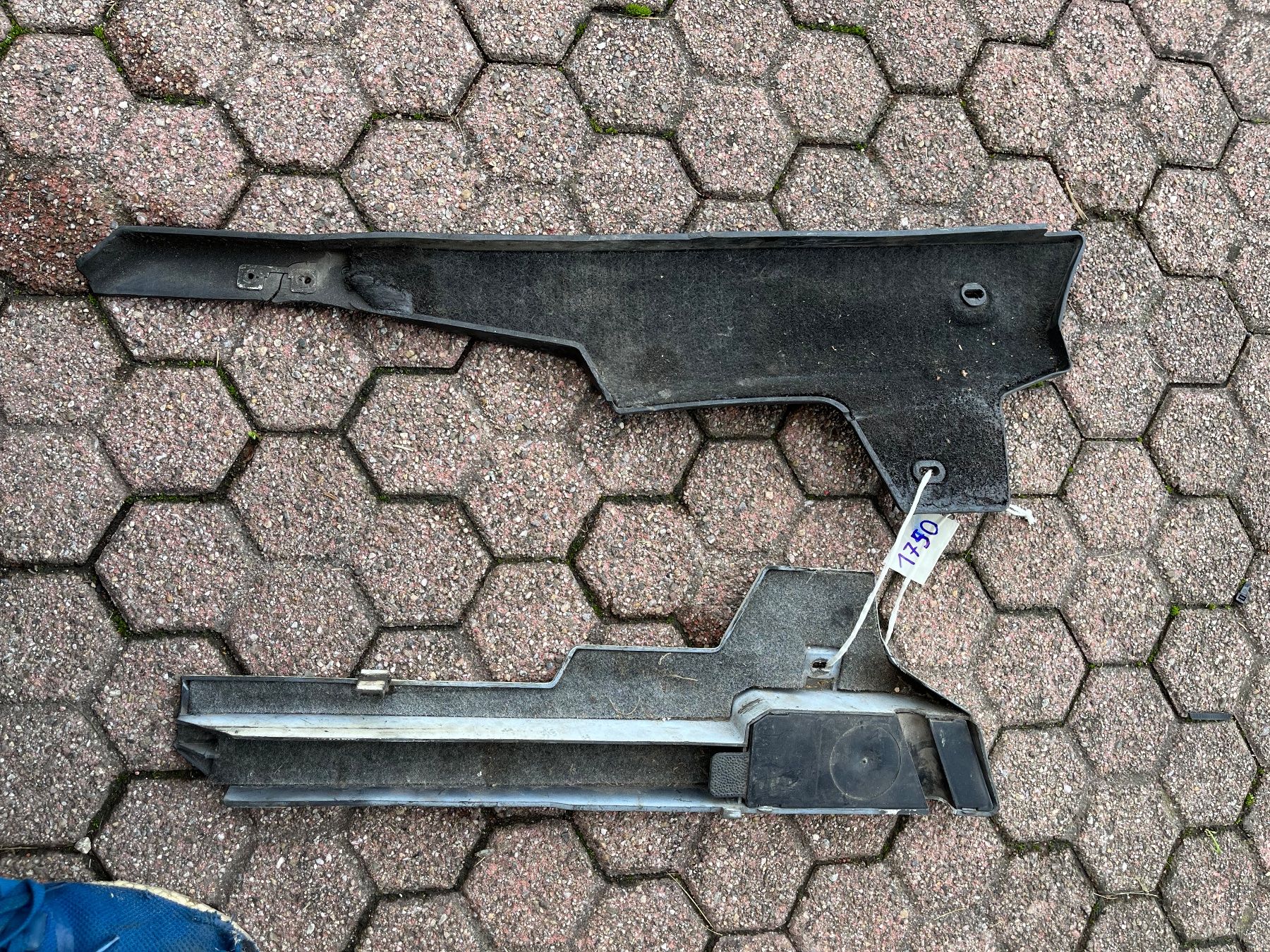 Puch Parti ricambio per ciclomotori: Puch Maxi N Seitenschützer – Usato da Fahrni b. Thun venduto da berger_tuning34 1