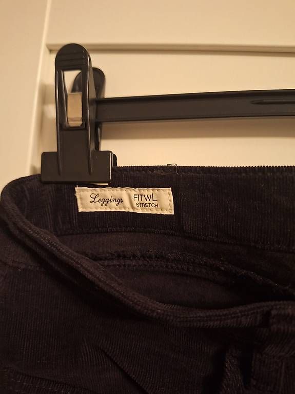 Max Mara Pantaloni: Max Mara Weekend Hosen – Usato da Zürich venduto da GingerJam 2