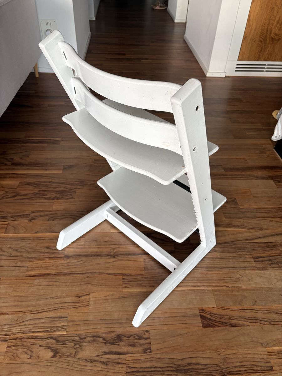 Stokke Chaises hautes: Stokke Tripp Trapp Weiss – D'occasion à Stallikon par mwichm 1