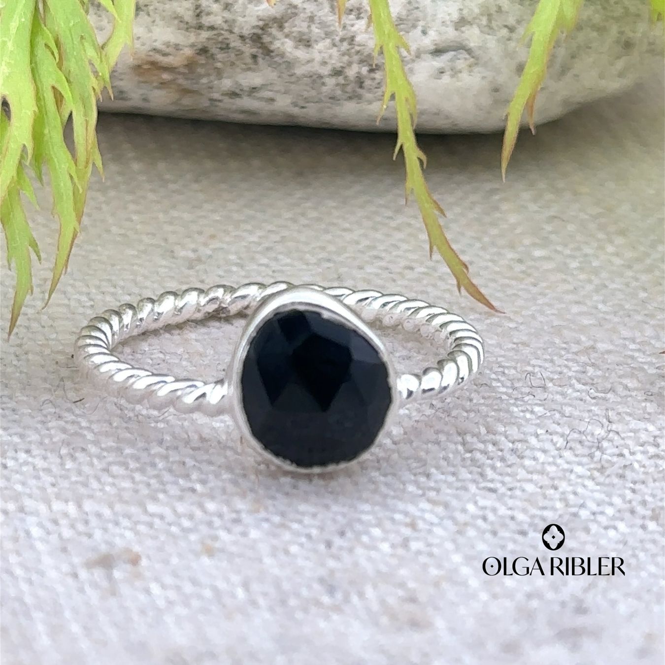 Olga Ribler Anelli: Feiner Silber Ring 925 mit Onyx Grösse 57 – Nuovo (secondo la descrizione) da Luzern venduto da Schmuckoutlet 3