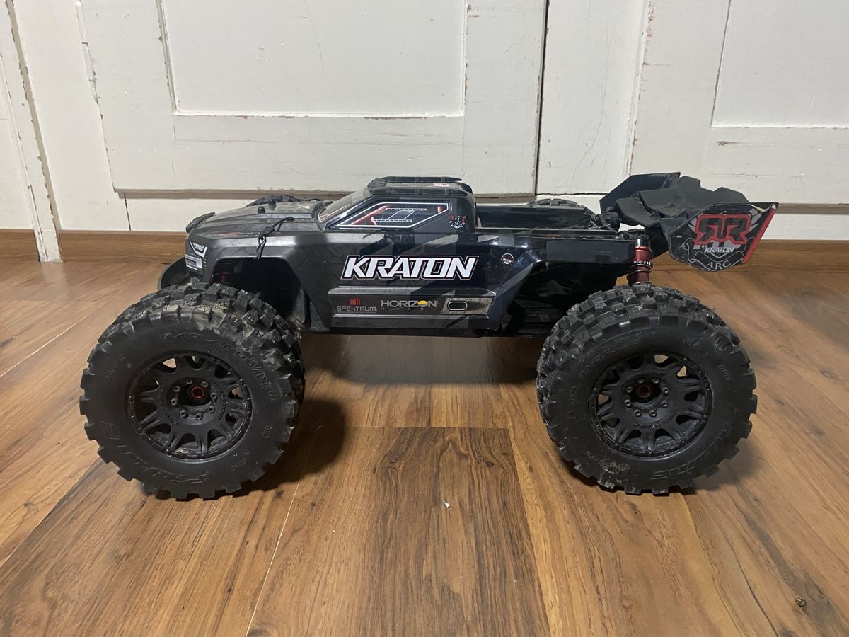 Arrma Modellismo RC: Arrma Kraton 6s schwarz – Usato da Müllheim Dorf venduto da chol7 3