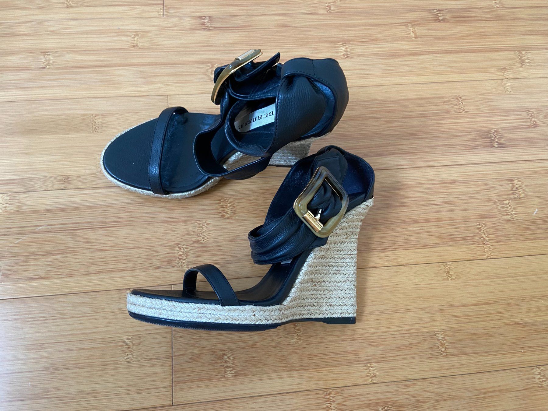 Burberry Damenschuhe: Burberry Wedges Catsbrook Grösse 36 – Gebraucht aus Zürich von Maki8 5