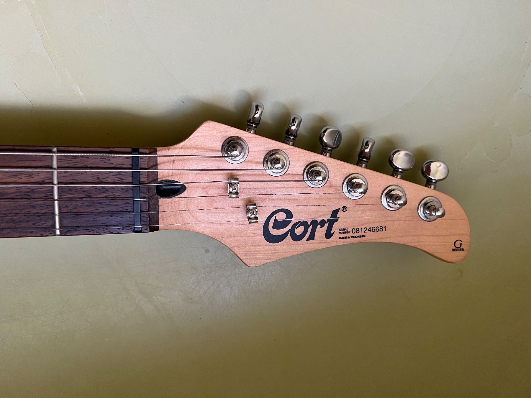 Instruments de musique: Cooles Design - Cort Gitarre – D'occasion à Hochdorf par Brandnew 5