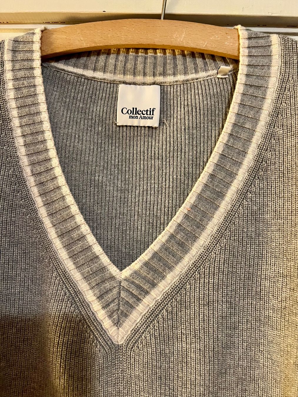 Gilets & Westen: Strickweste von Collectif Mon Amour, Grösse L – Neu (gemäss Beschreibung) aus Biel/Bienne von Girasole232 1