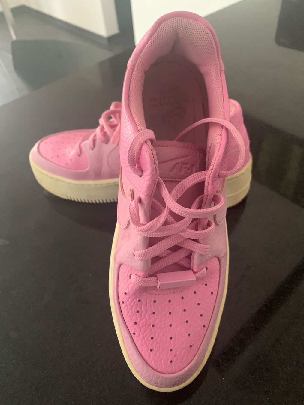 Nike Damenschuhe: Nike Air Force One Sneaker, rosa, Gr. 38 – Gebraucht aus Wiesendangen von Babalegi 3
