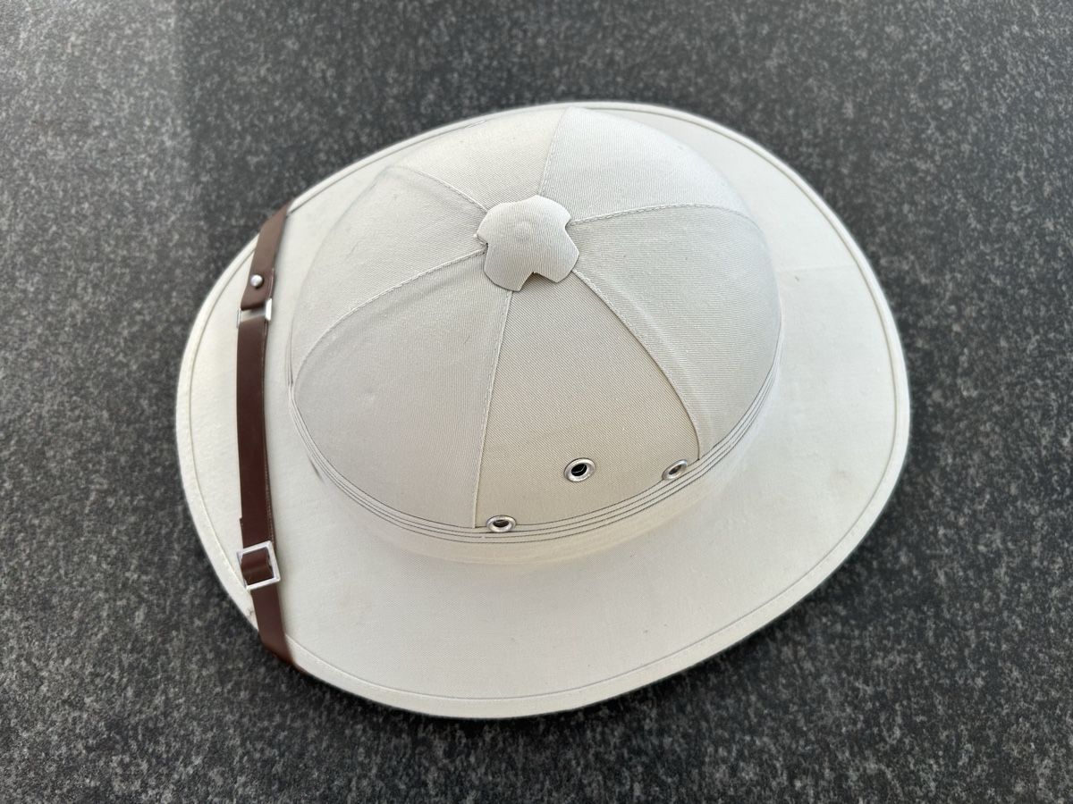 Antike Kleidung & Accessoires: Tropenhelm  – Gebraucht aus Dürrenäsch von chinook65
