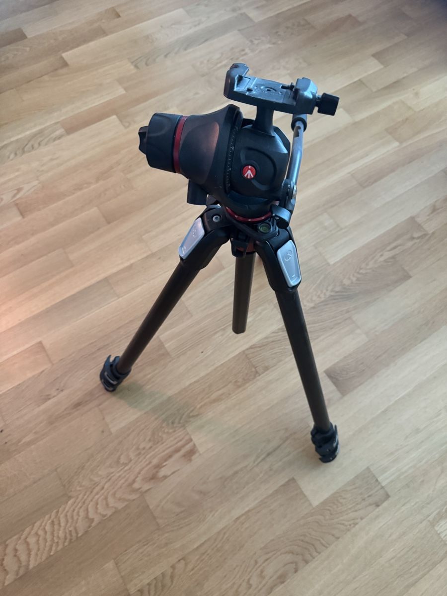Manfrotto Autres accessoires: Manfrotto Stativ  – D'occasion à Binningen par Notschel 2