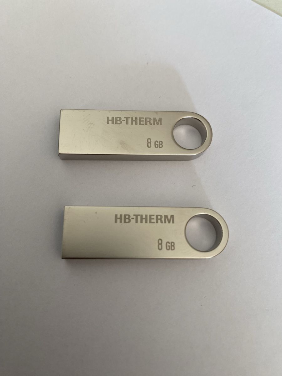 USB Sticks: 2 USB Sticks a 8GB – Neu (gemäss Beschreibung) aus Rapperswil SG von minipic33