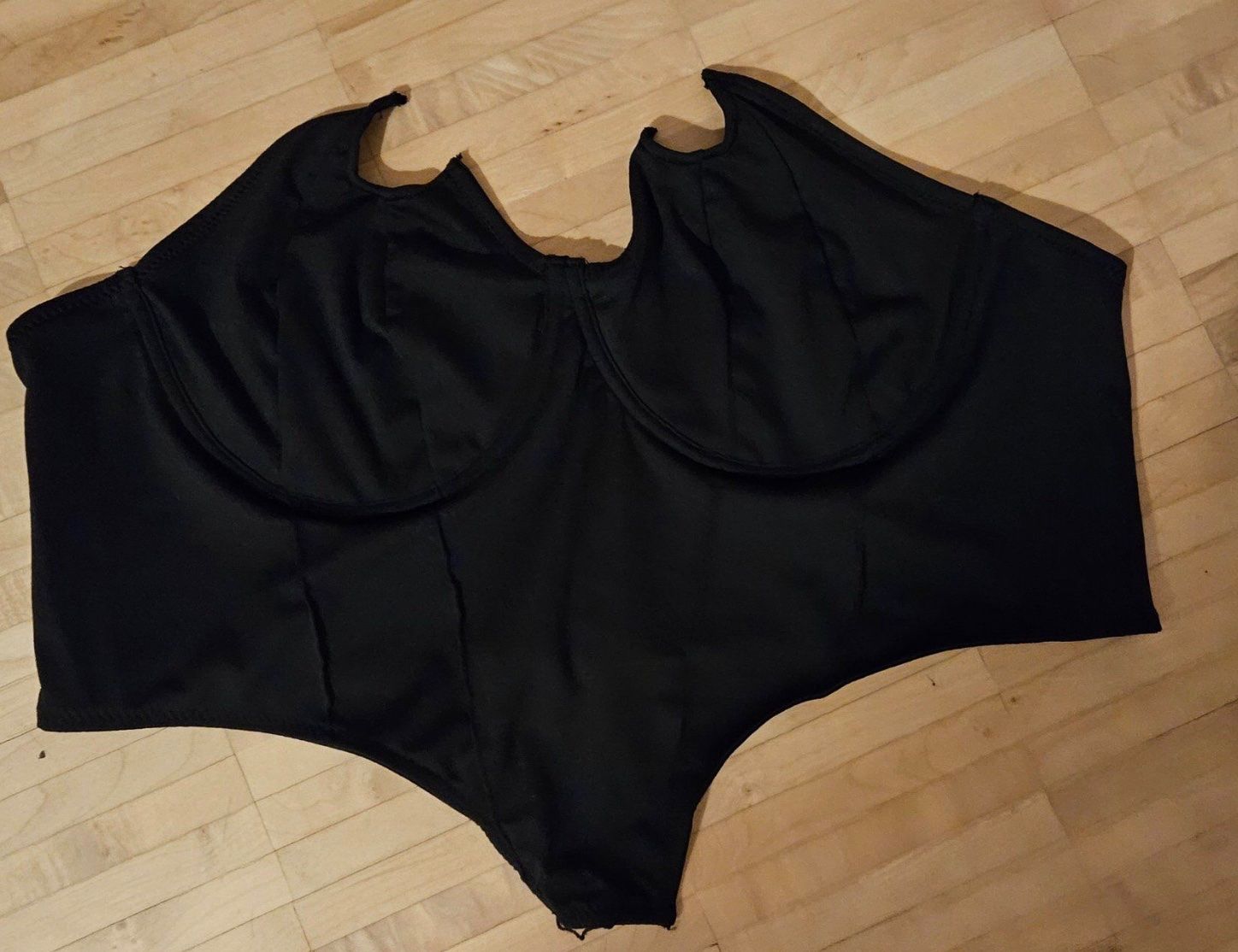 Top: Top Schwarz Gr 46 – Nuovo (secondo la descrizione) da Endingen venduto da Warlock 1