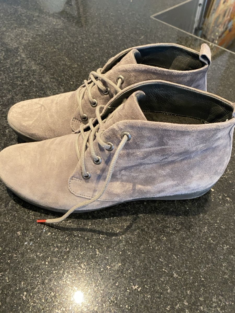 Scarpe da donna: Damen shoes – Usato da Jonen venduto da Agie
