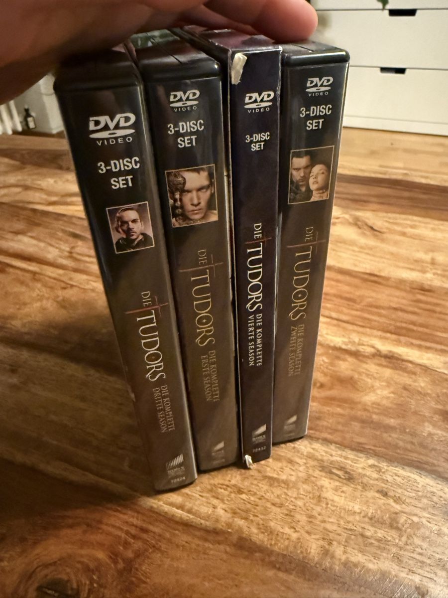 Tutti i DVDs: Die Tudors komplette Serie – Usato da Schaffhausen venduto da Annafeil 2