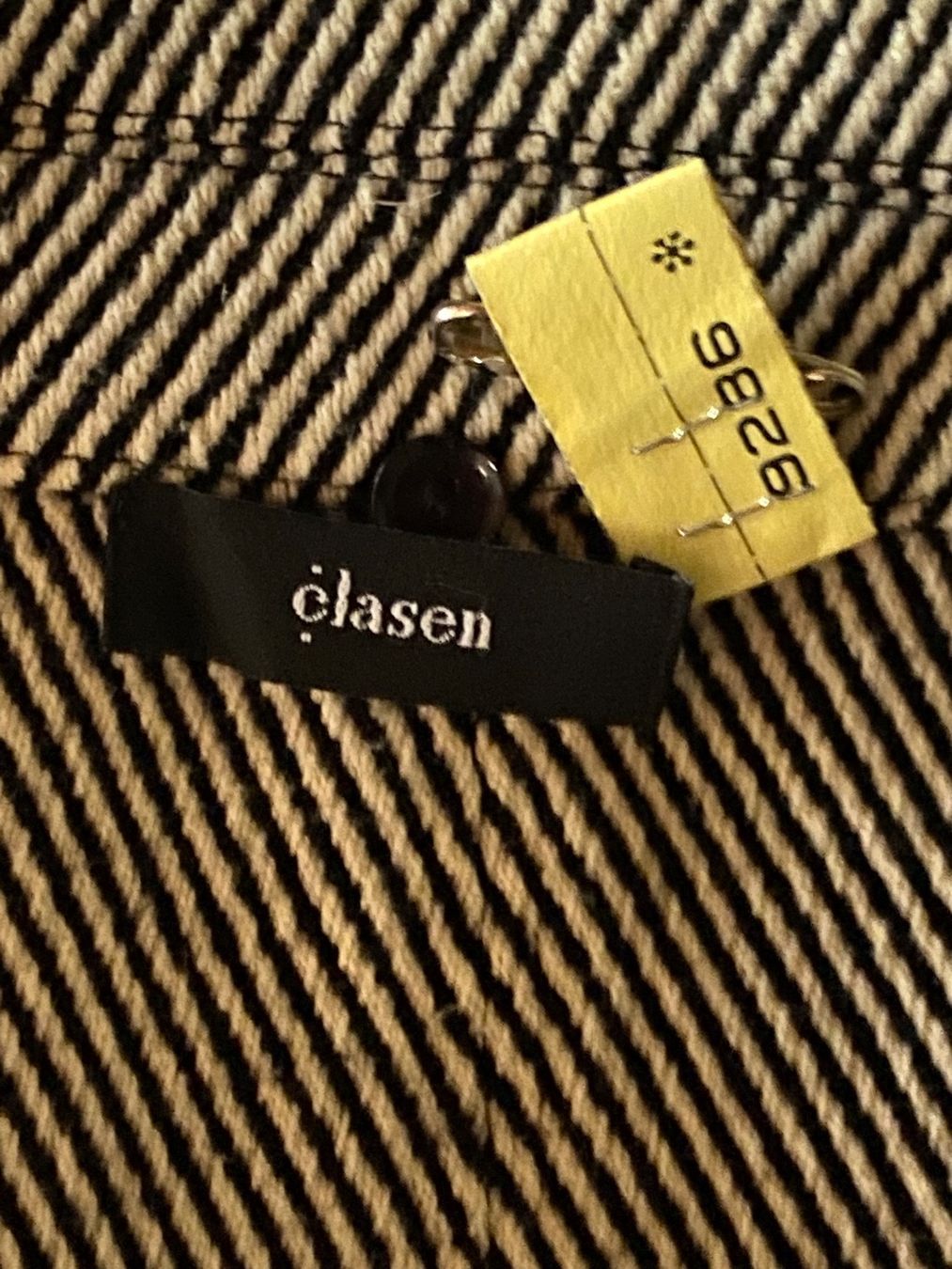 Giacche: Beautiful wool jacket, UK16, FR44 – Nuovo (secondo la descrizione) da Grund b. Gstaad venduto da PlageNeige 7