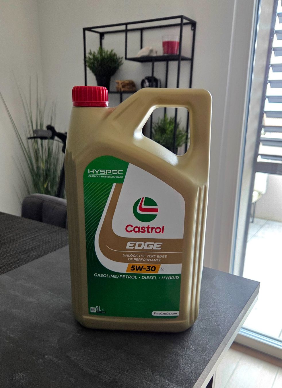 Öl und Additive: CASTROL Edge 5W30 LL 5L – Neu und originalverpackt aus Romanel-s-Lausanne von TheGoodPlace