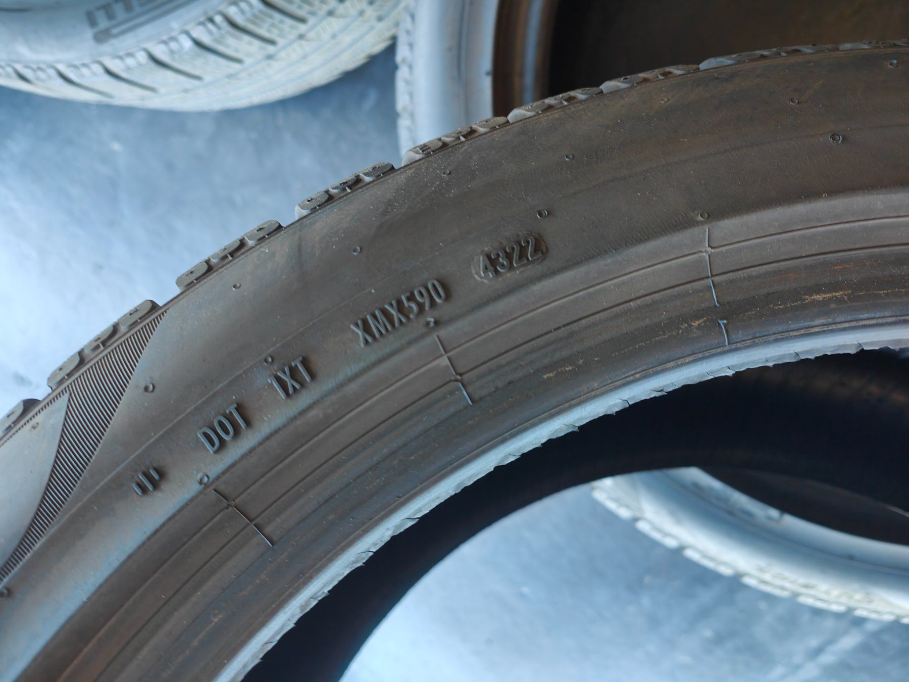 Pirelli Pneus & Kompletträder: Mercedes GLC Winterreifen – Gebraucht aus Oberengstringen von Reifen-Lagerverkauf 4