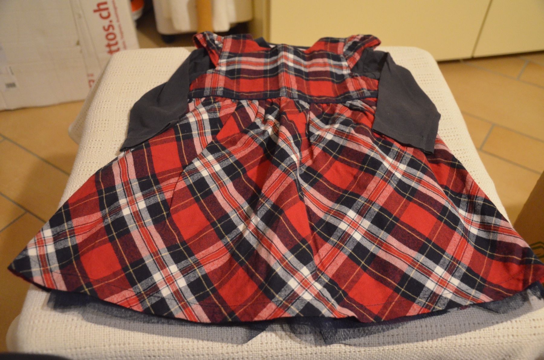 Vestiti & Gonne: TAILLE 68 - JOLIE ROBE – Usato da Chiasso venduto da Dolly015