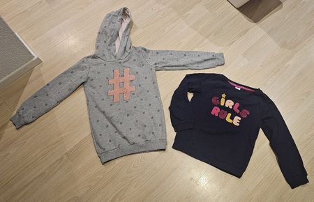 2x hübsche Kinderpullover
