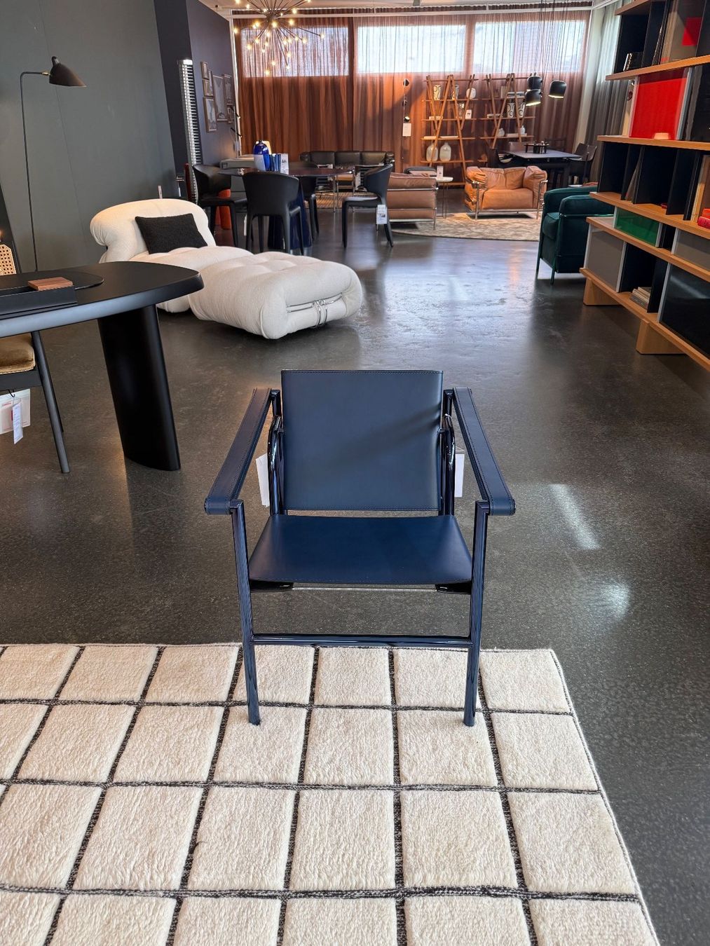 Cassina Sessel: Beistellsessel LC1 dossier basculant 60 Cassina – Gebraucht aus Kriens von AmreinWohnen 2
