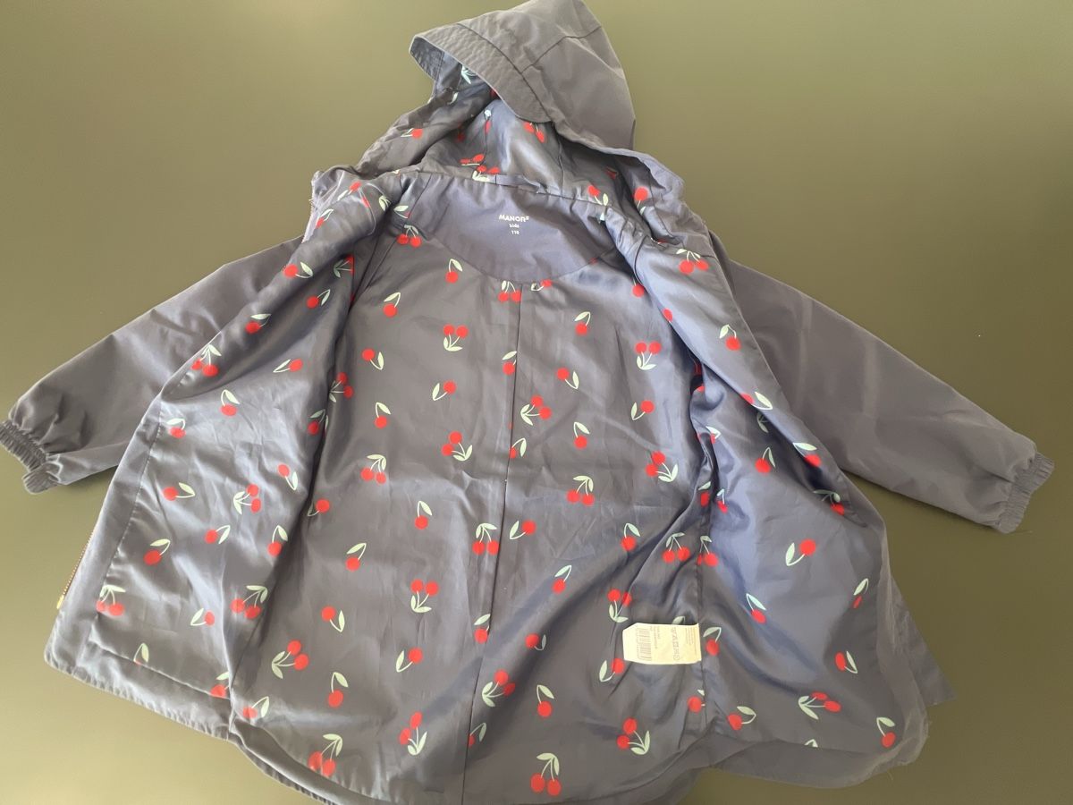 Manor Vestes & Manteaux: Leichte Kinderjacke Grösse 110 – D'occasion à Kaltbrunn par franzi54 1