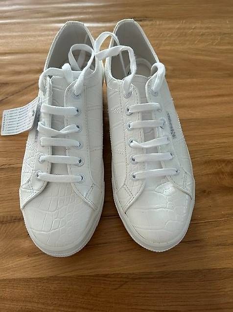 Superga Scarpe da donna: Superga Sneaker Neu Grösse 39 – Nuovo e nell'imballaggio originale da Marbach SG venduto da Sonni81 1