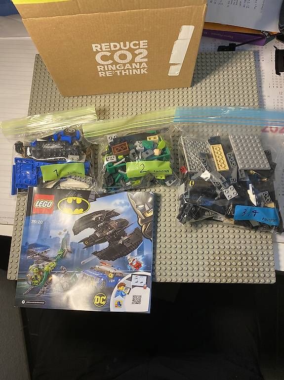 Kit di costruzioni: Lego Batman Batwing and the Riddler heist – Usato da Hünibach venduto da SnoediSnoedi 1