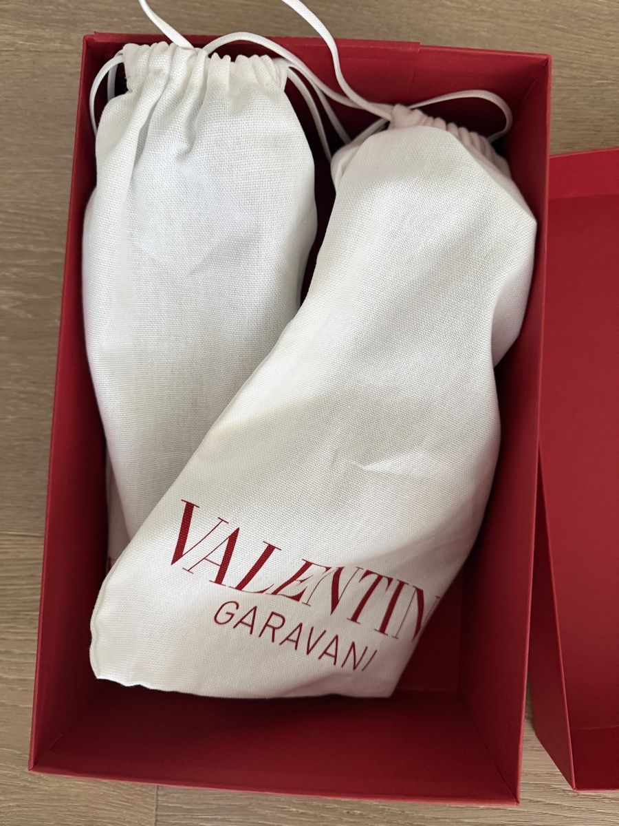 Valentino Scarpe da donna: Valentino Garavani Pumps - Grösse 38.5  – Nuovo e nell'imballaggio originale da Oberentfelden venduto da mir_6dfk 4