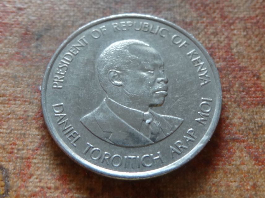 Tutti le monete: KENYA   50  Cents   1980 – Usato da Romanel-sur-Lausanne venduto da Swift13 1