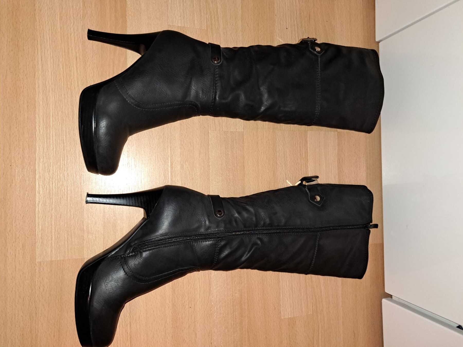 Chaussures femmes: Winterstiefel Gr 38 – D'occasion à Gommiswald par Cyndi5 1