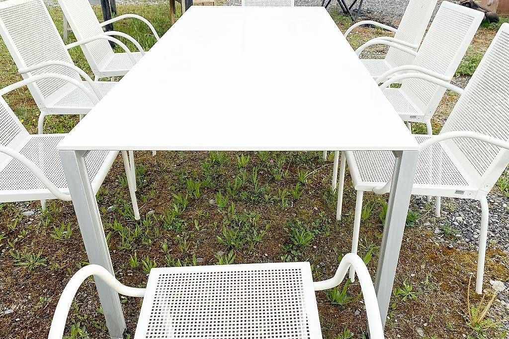 Team By Wellis Tavoli: Team by Wellis Tisch, Model ArEs Gartentisch – Usato da Ballwil venduto da ClassicGallery 1