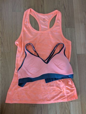 Sporttop und Sport BH Gr S