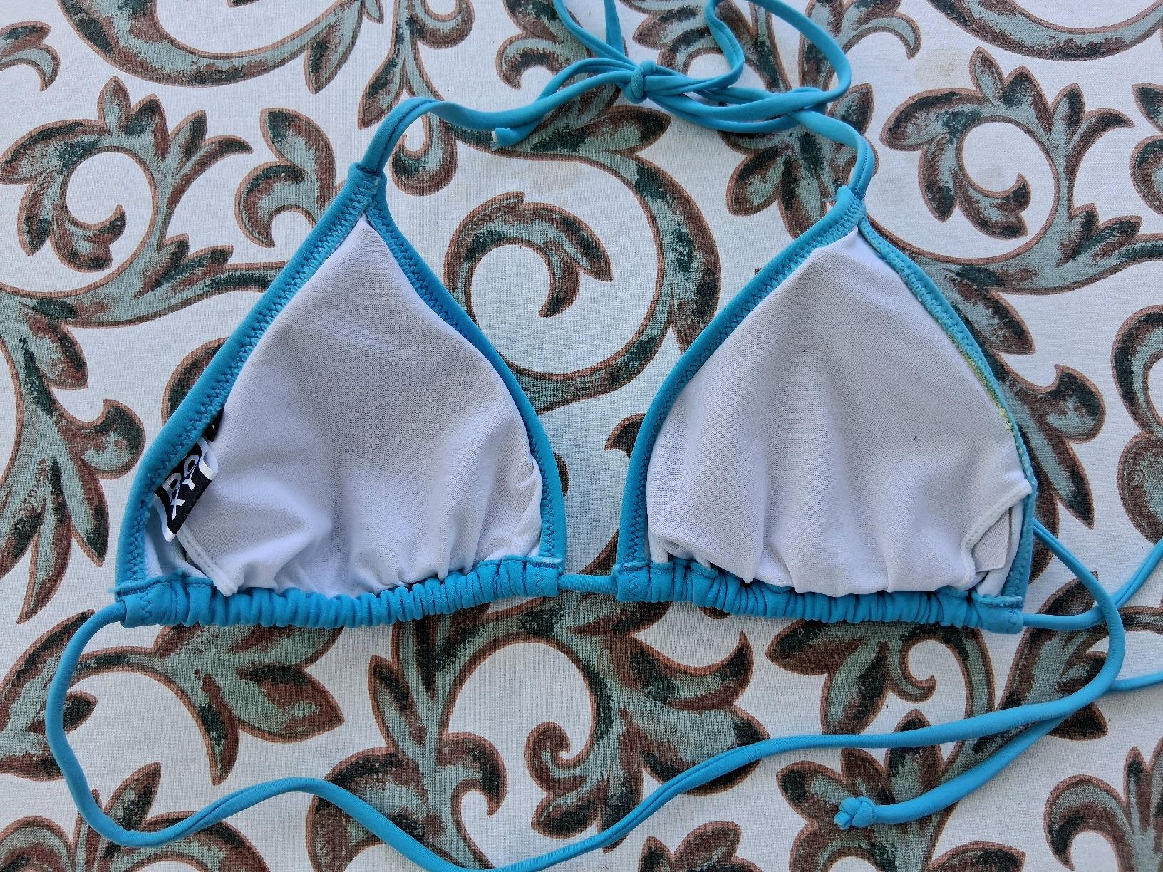 Roxy Maillots de bain & Bikinis: Bikini Oberteil Roxy blau Grösse L – D'occasion à Tamins par LisaMorpurgo 1