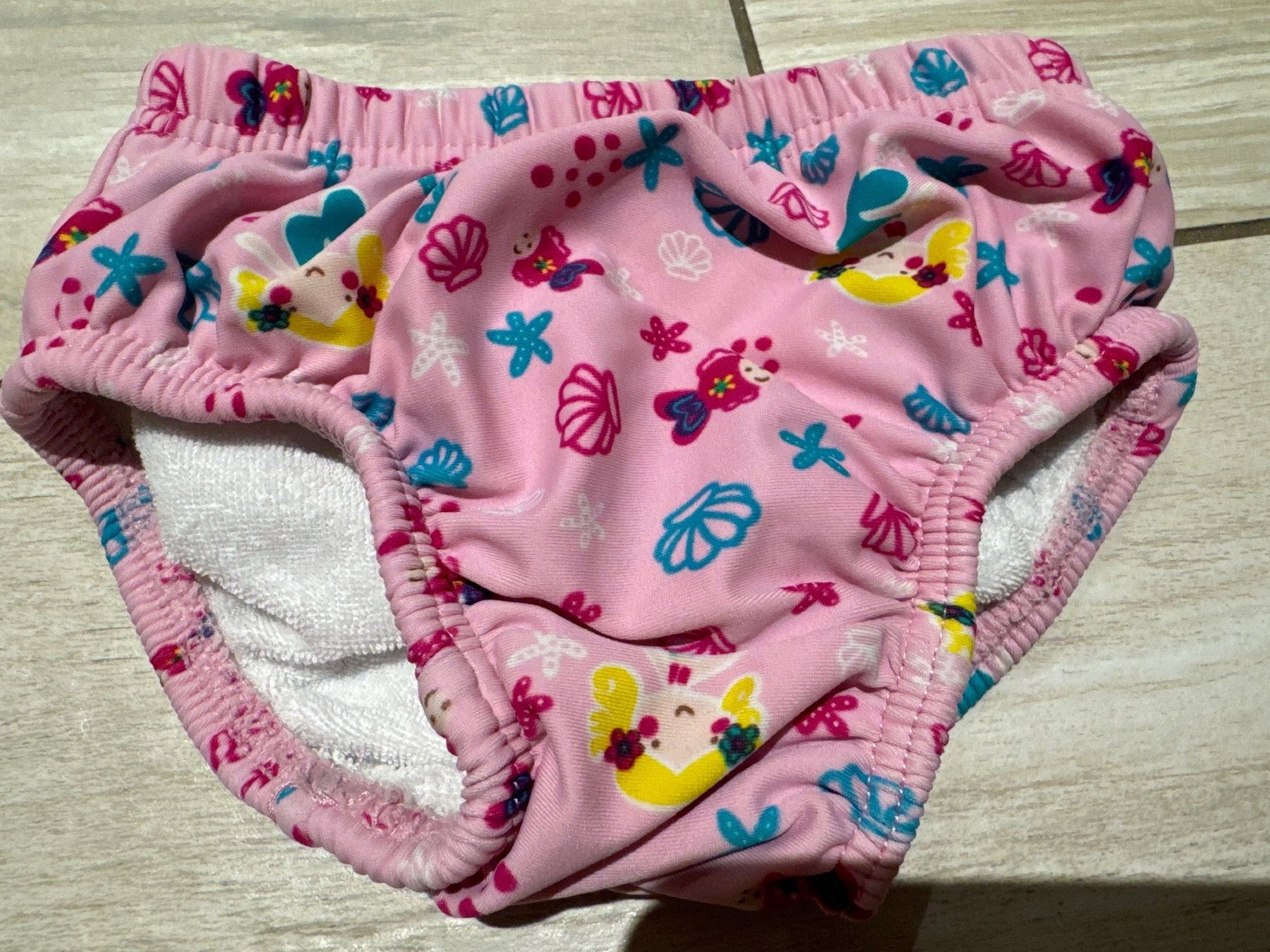 Badekleider & Bikinis: Badehosen 74 – Gebraucht aus Gelterkinden von Familienferien